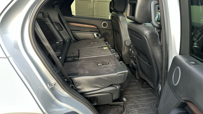 Land Rover Discovery 3.0 SD6 HSE Luxury 5dr Auto Diesel Station Wagon